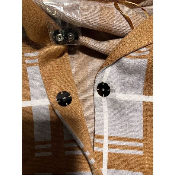 Autumn Skye Magnetic Button Closer Women’s Cardigan Sweater Yellow in Color Size - Picture 5 of 8